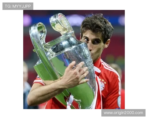 诺伊尔:门将位置尚待开发 我踢球如哈维-马丁内斯 诺伊尔:门将位置尚待开发 我踢球如哈维-马丁内斯